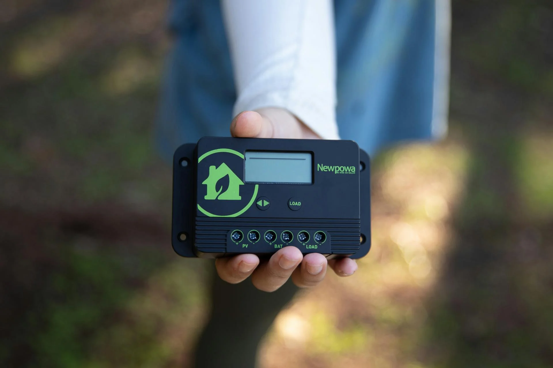Connecting the Charge Controller